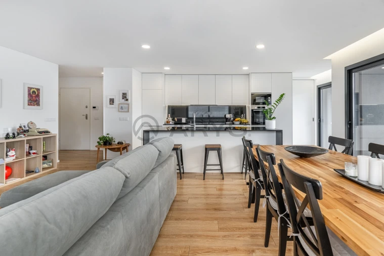 Apartamento T2 para Venda em Nogueiró e Tenões Foto 8