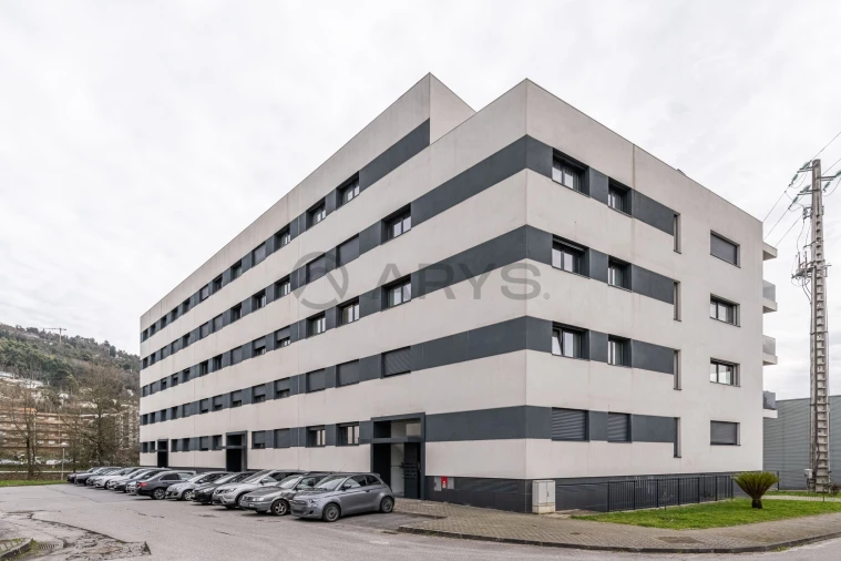 Apartamento T2 para Venda em Nogueiró e Tenões Foto 2