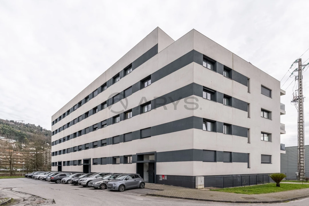 Apartamento T2 para Venda em Nogueiró e Tenões Foto 2