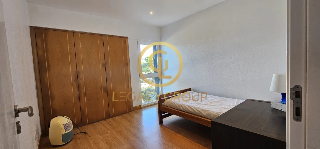 Moradia T3 para Venda em Quarteira Foto 14