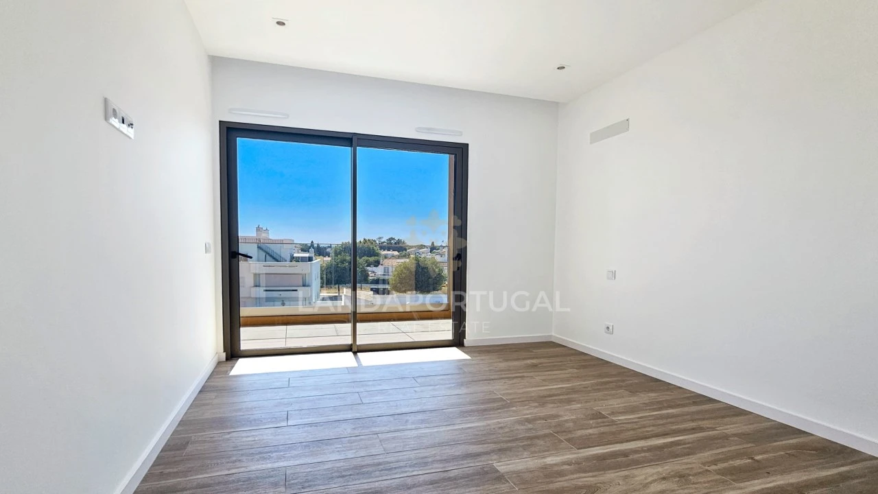 Apartamento T2 para Venda em Conceição e Cabanas de Tavira Foto 17