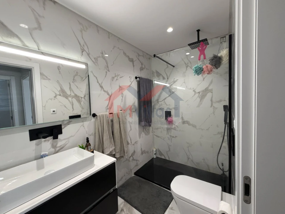 Apartamento T2 para Venda em Almancil Foto 15