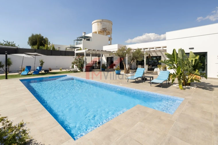 Moradia T3 para Venda em Quelfes Foto 29