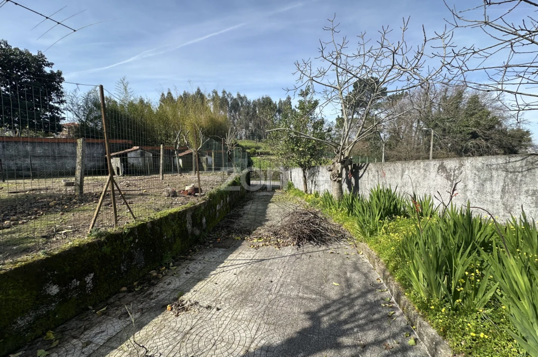 Moradia T6 para Venda em O. Azeméis, Riba-Ul, Ul, Macinhata Seixa, Madail Foto 3