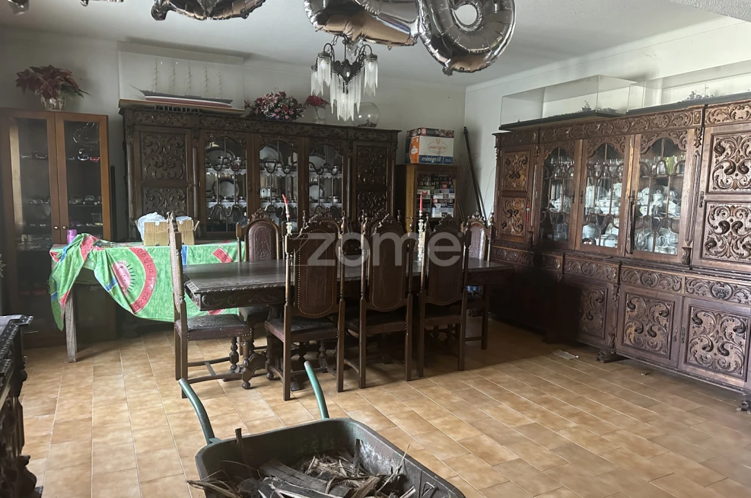 Moradia T6 para Venda em O. Azeméis, Riba-Ul, Ul, Macinhata Seixa, Madail Foto 11