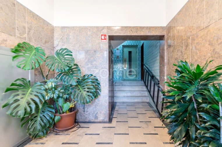 Apartamento T3 para Arrendamento em Cedofeita, Santo Ildefonso, Sé, Miragaia, São Nicolau e Vitória Foto 2