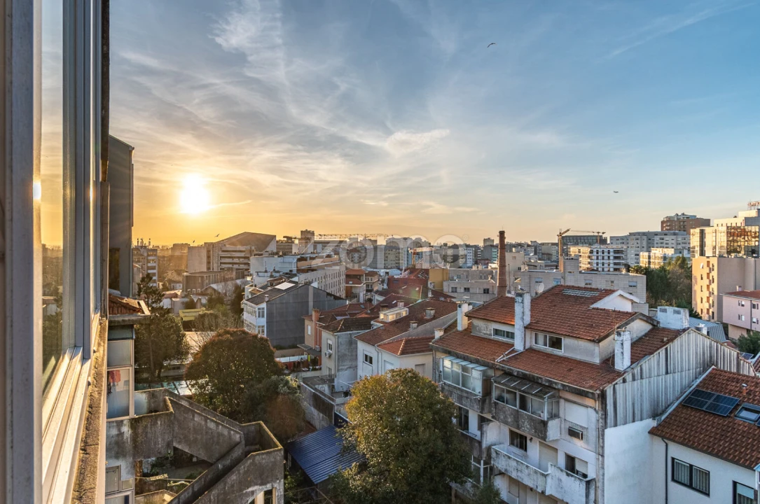 Apartamento T3 para Arrendamento em Cedofeita, Santo Ildefonso, Sé, Miragaia, São Nicolau e Vitória Foto 35