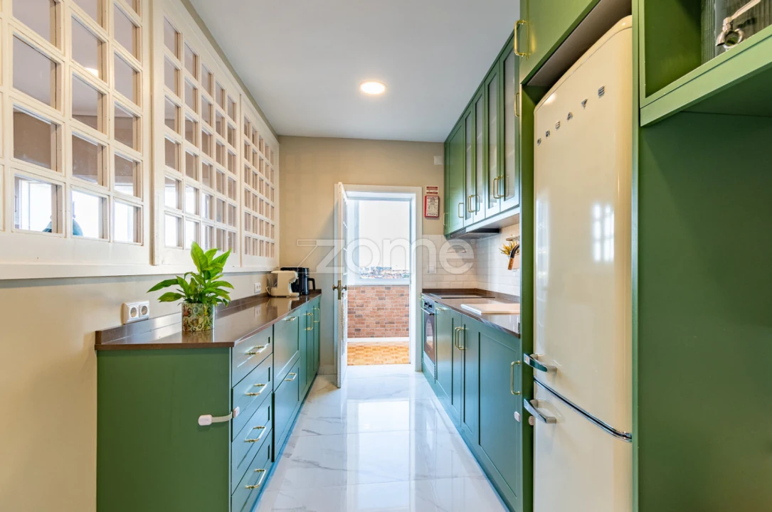 Apartamento T3 para Arrendamento em Cedofeita, Santo Ildefonso, Sé, Miragaia, São Nicolau e Vitória Foto 1