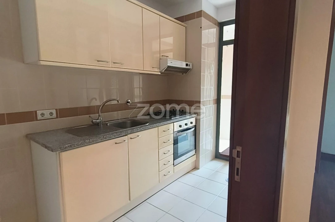 Apartamento T1 para Venda em Valongo Foto 8