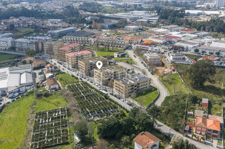 Apartamento T2 para Venda em Aguas Santas Foto 23