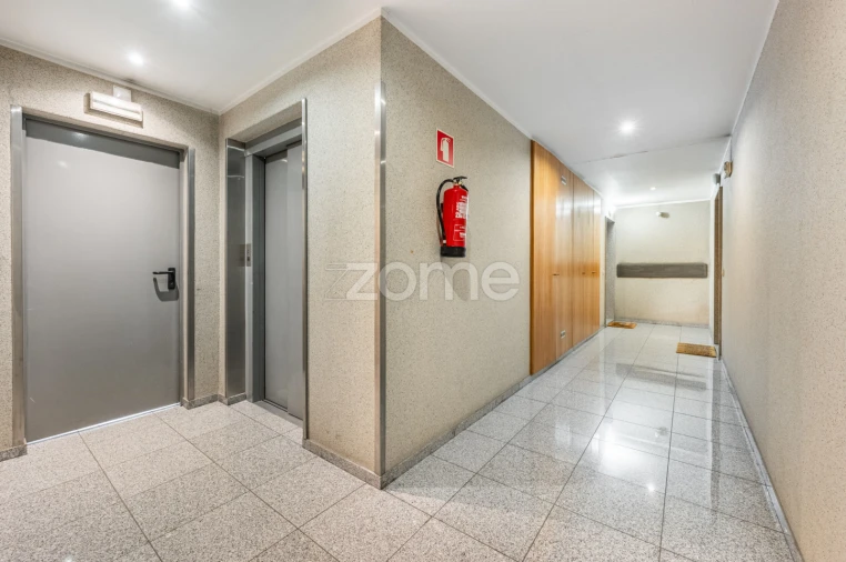 Apartamento T2 para Venda em Aguas Santas Foto 22