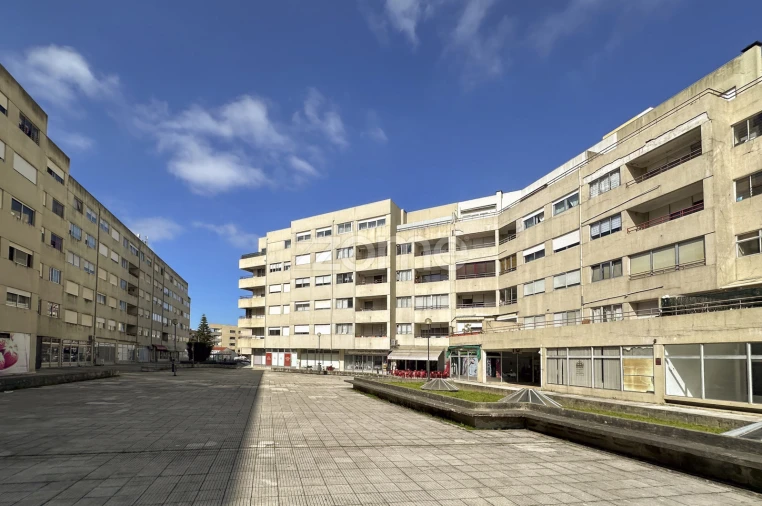 Apartamento T3 para Venda em Custóias, Leça do Balio e Guifões Foto 22