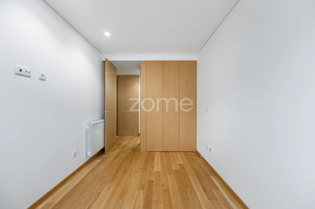 Apartamento T2 para Arrendamento em Paranhos Foto 16