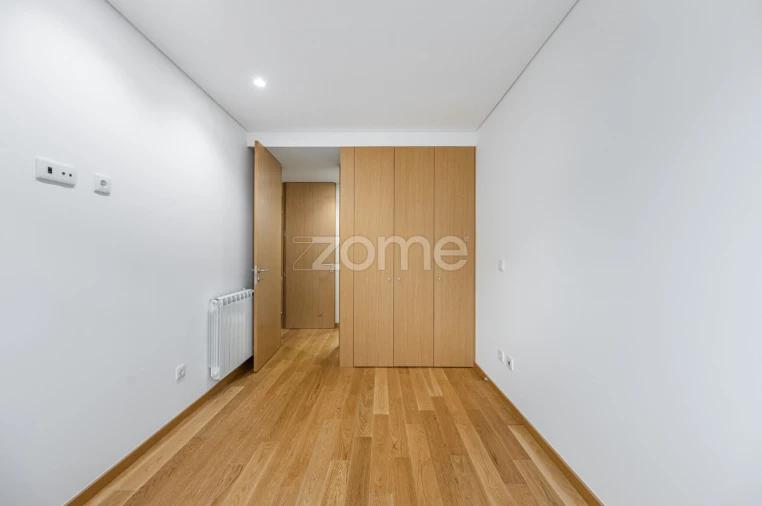 Apartamento T2 para Arrendamento em Paranhos Foto 16
