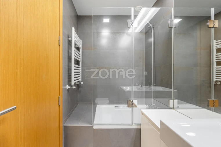 Apartamento T2 para Arrendamento em Paranhos Foto 15