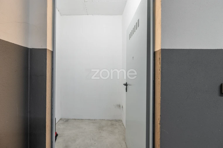 Apartamento T2 para Arrendamento em Paranhos Foto 26