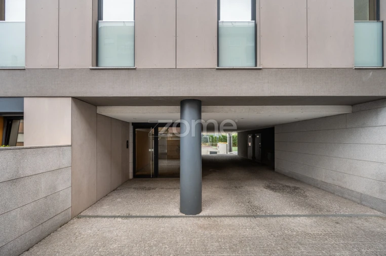 Apartamento T2 para Arrendamento em Paranhos Foto 4