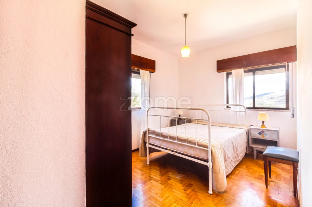 Moradia T4 para Venda em Campelo e Ovil Foto 31