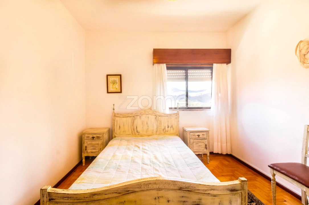 Moradia T4 para Venda em Campelo e Ovil Foto 33