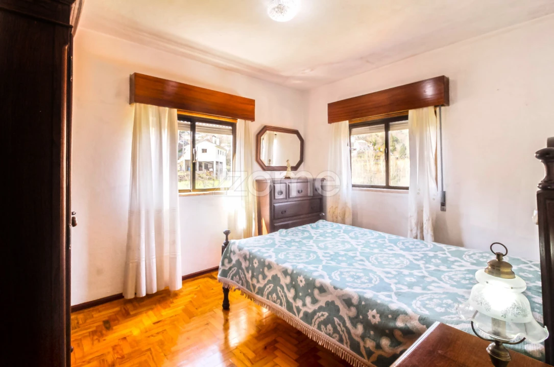 Moradia T4 para Venda em Campelo e Ovil Foto 27