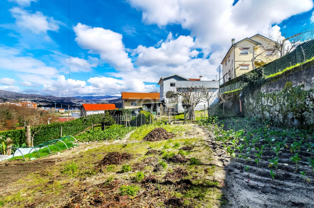 Moradia T4 para Venda em Campelo e Ovil Foto 41