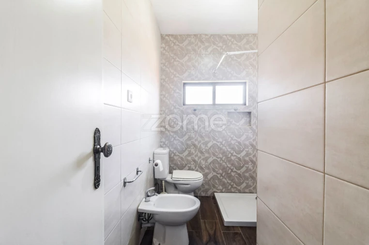 Moradia T4 para Venda em Campelo e Ovil Foto 29