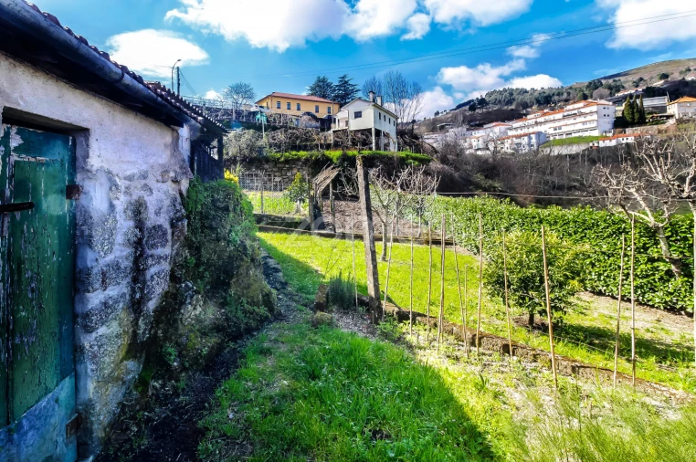 Moradia T4 para Venda em Campelo e Ovil Foto 43