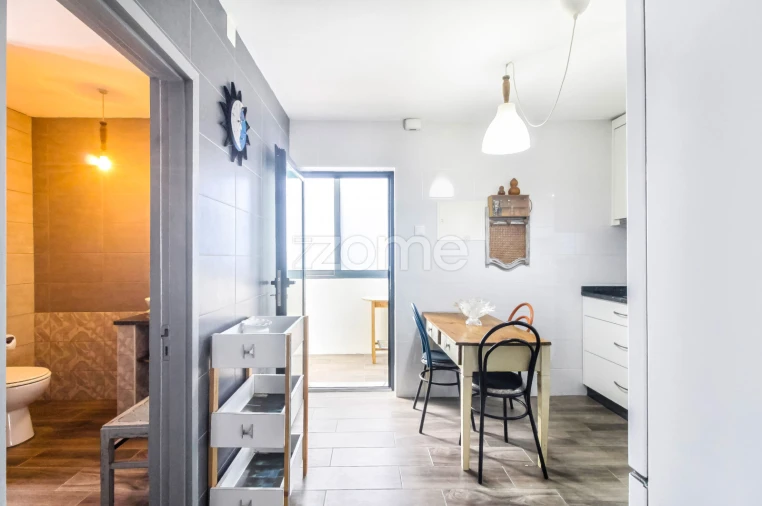 Moradia T4 para Venda em Campelo e Ovil Foto 9