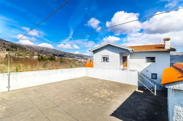 Moradia T4 para Venda em Campelo e Ovil Foto 45