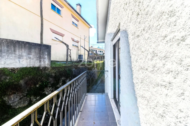 Moradia T4 para Venda em Campelo e Ovil Foto 26