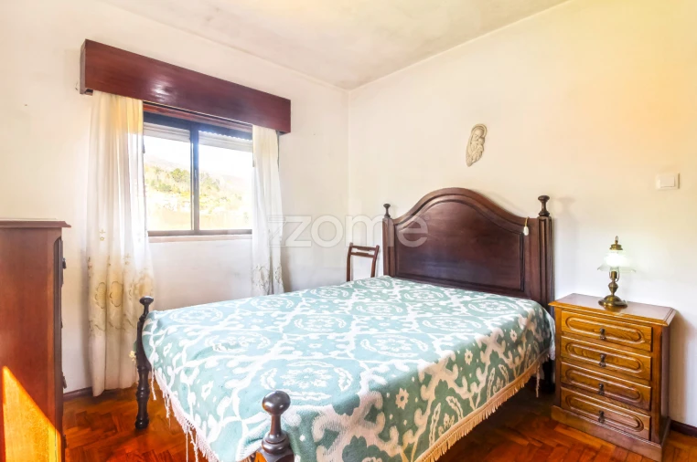 Moradia T4 para Venda em Campelo e Ovil Foto 28