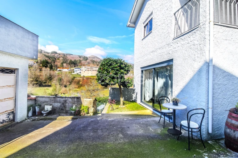 Moradia T4 para Venda em Campelo e Ovil Foto 37