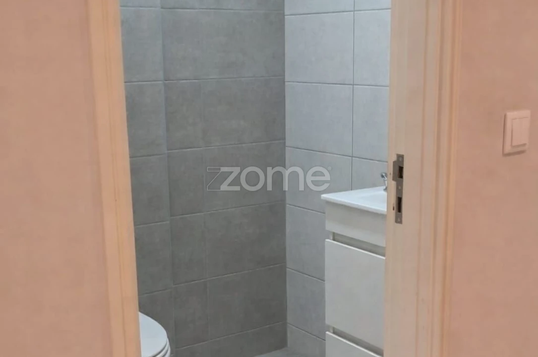 Apartamento T2 para Arrendamento em Rio Tinto Foto 5