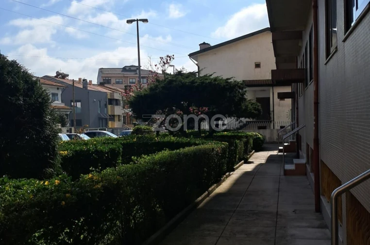 Apartamento T2 para Arrendamento em Rio Tinto Foto 17