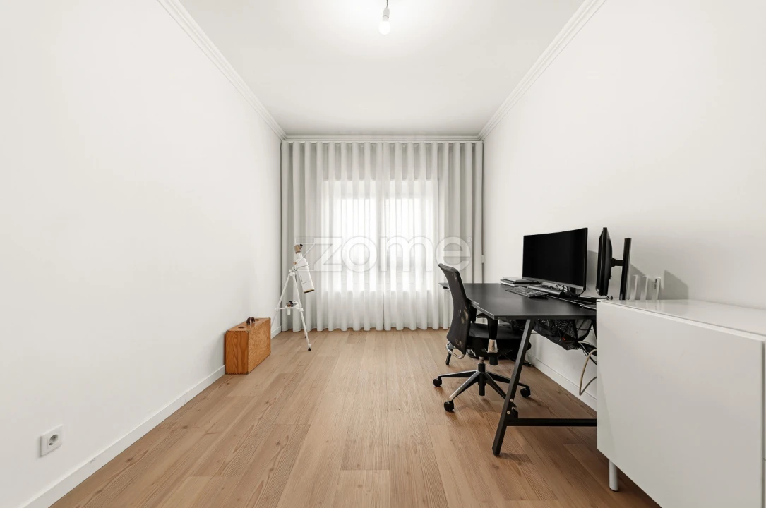 Apartamento T3 para Venda em Queluz e Belas Foto 17