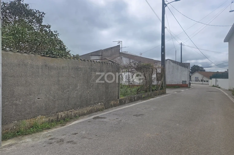 Moradia T2 para Venda em Lavos Foto 7