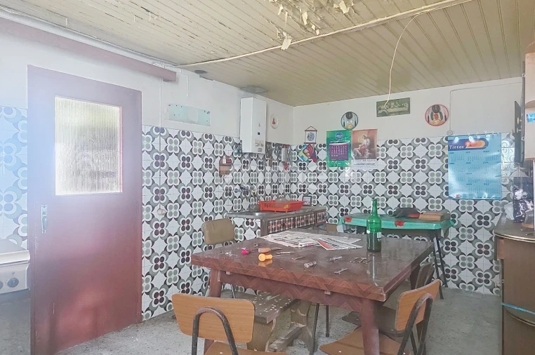 Moradia T2 para Venda em Lavos Foto 18