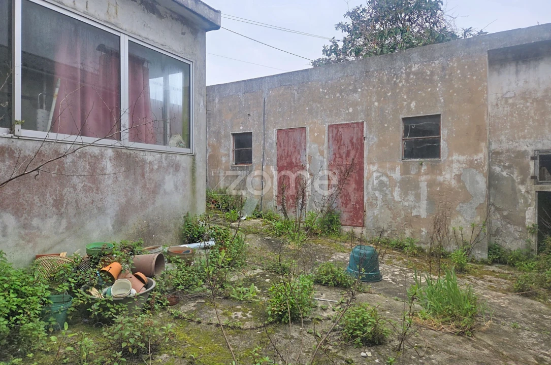 Moradia T2 para Venda em Lavos Foto 26