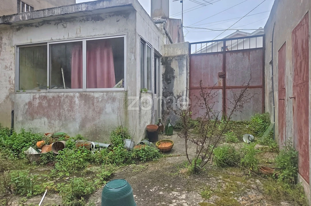 Moradia T2 para Venda em Lavos Foto 27