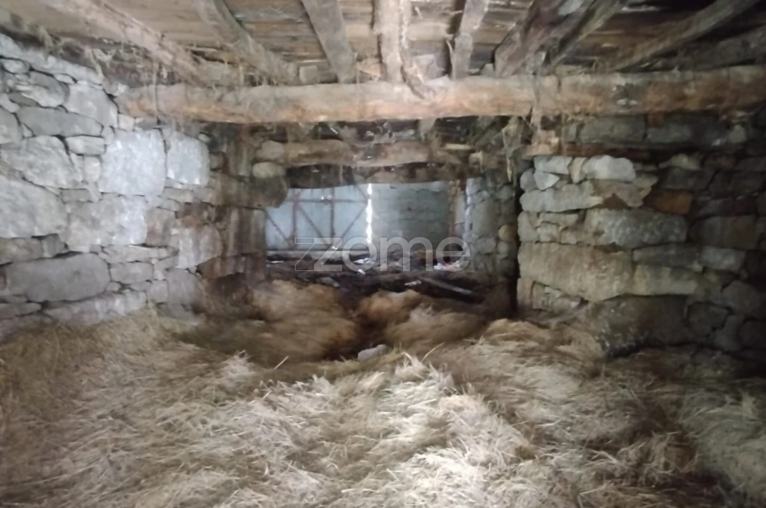 Moradia T3 para Venda em Lamosa Foto 8