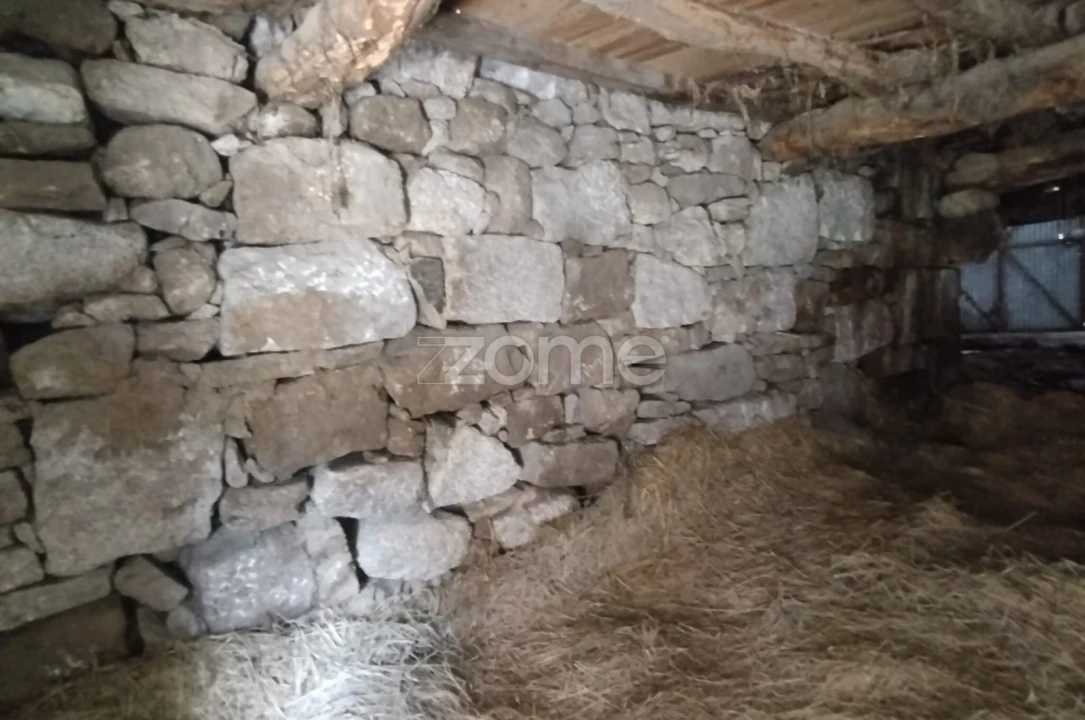 Moradia T3 para Venda em Lamosa Foto 16