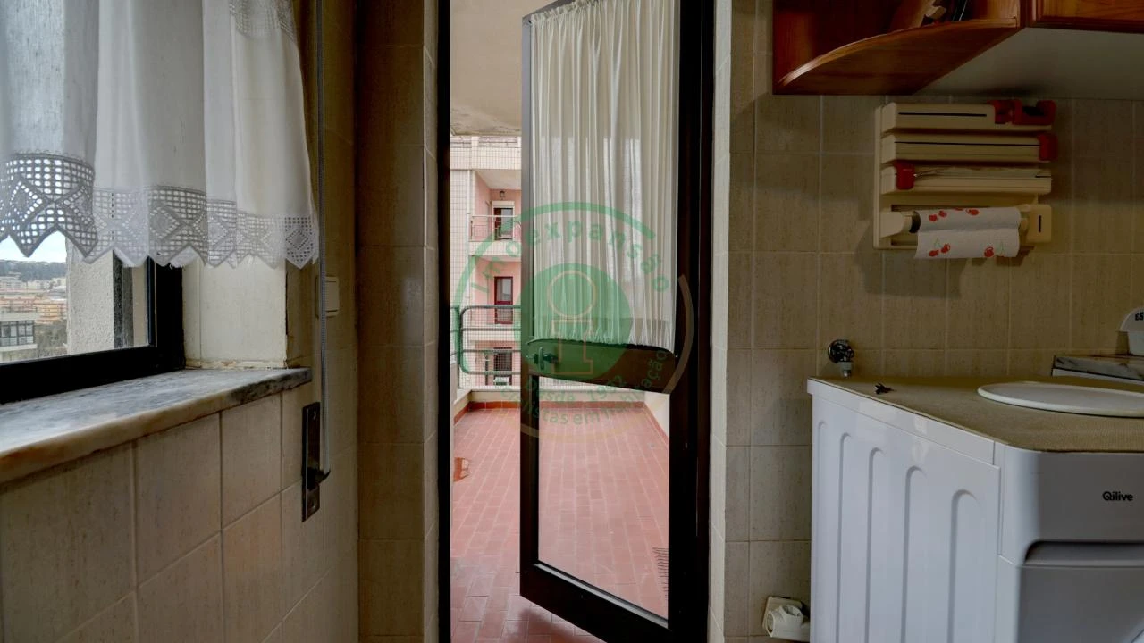 Apartamento T2 para Venda em Buarcos Foto 10