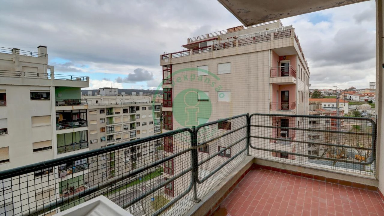 Apartamento T2 para Venda em Buarcos Foto 12