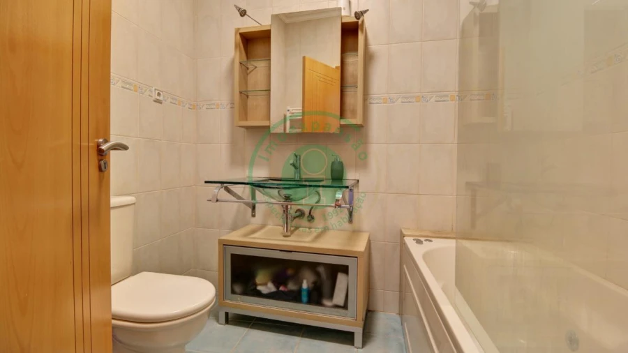 Apartamento T2 para Arrendamento em Tavarede Foto 14