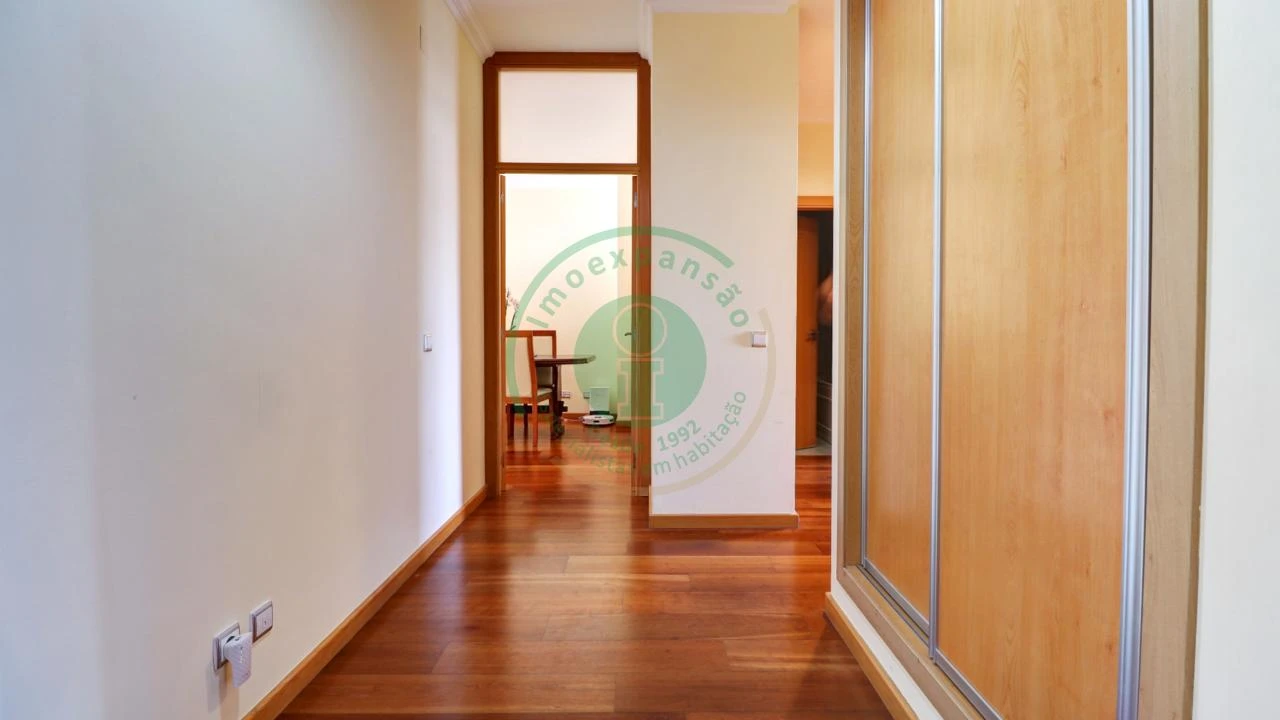 Apartamento T2 para Arrendamento em Tavarede Foto 5