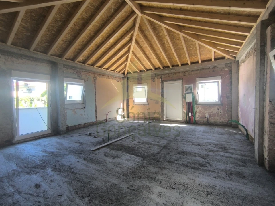 Moradia T1 para Venda em Darque Foto 12