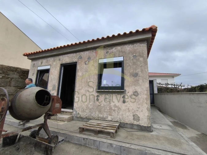 Moradia T1 para Venda em Darque Foto 3