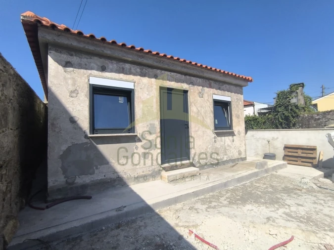 Moradia T1 para Venda em Darque Foto 2