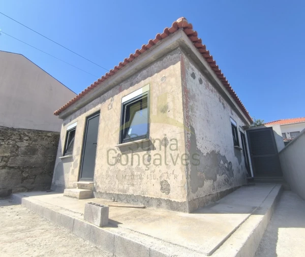 Moradia T1 para Venda em Darque Foto 5