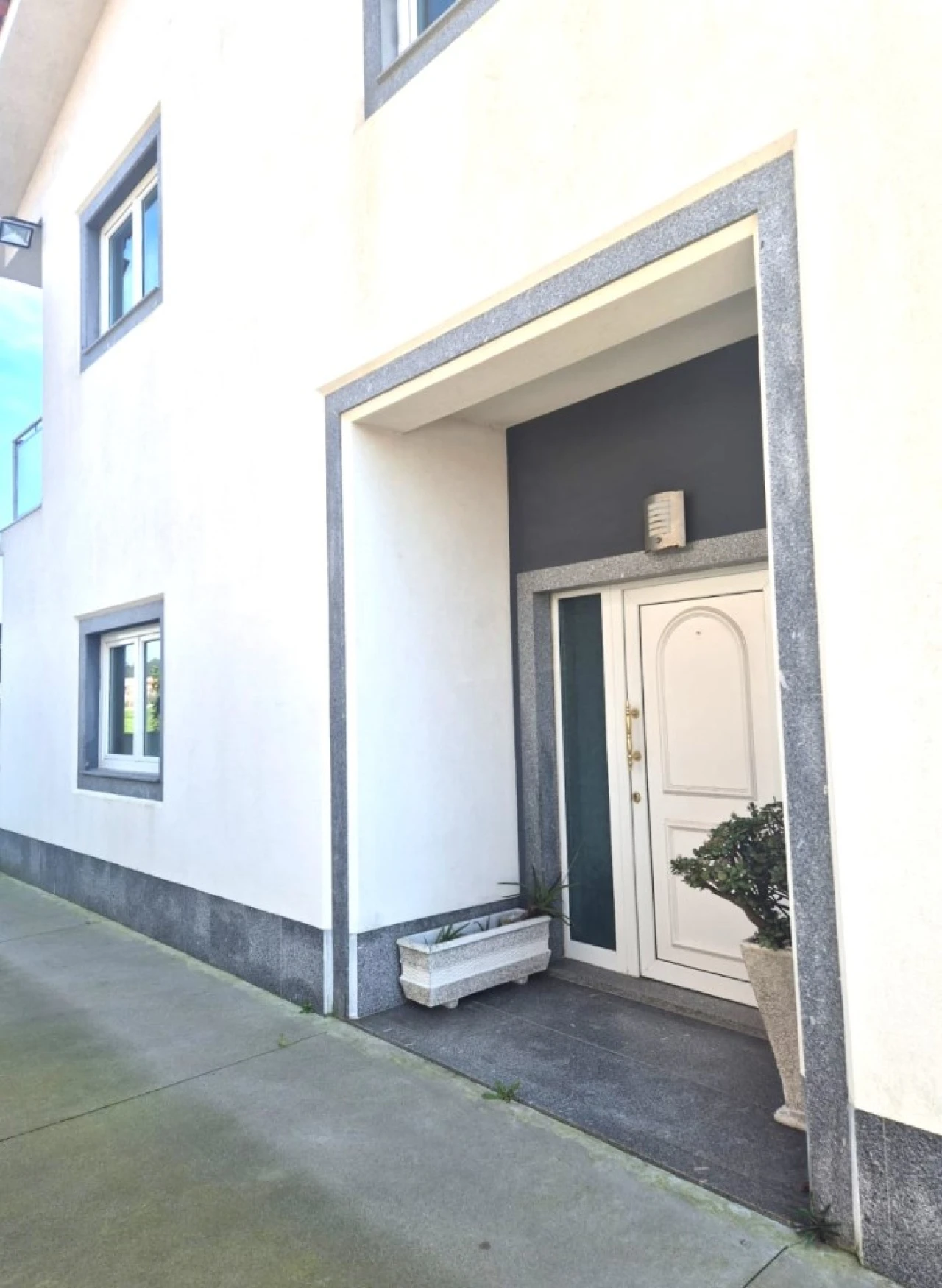 Moradia T4 para Venda em Rio Mau e Arcos Foto 1